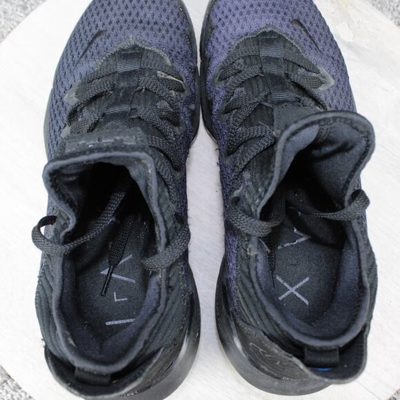 Nike LeBron 16 Low Basketball Shoes Mens 8.5 Black Blue Sneakers - Picture 8 of 9